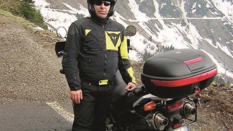 Muore a 44 anni dopo una caduta in moto Muore a 44 anni dopo una caduta in moto