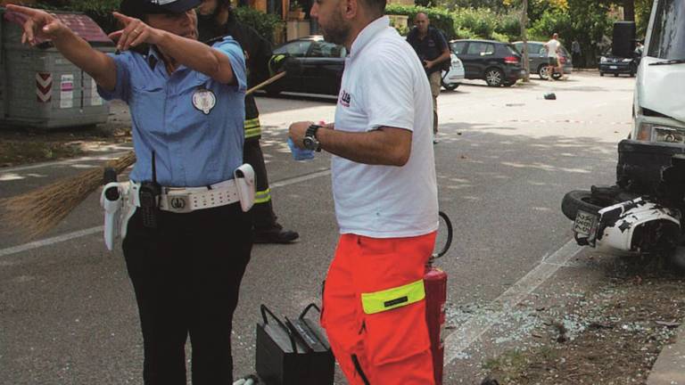 Travolto in scooter, gravissimo 16enne Travolto in scooter, gravissimo 16enne