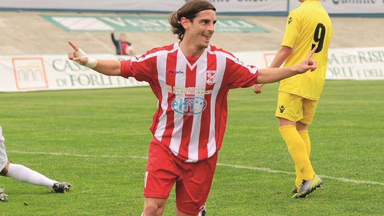 Il Forlì spazza via 3-0 la Torres nel ritorno e sbarca in finale contro il Porto Tolle Il Forlì spazza via 3-0 la Torres nel ritorno e sbarca in finale contro il Porto Tolle