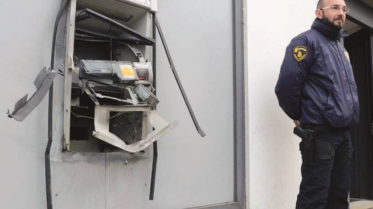 Passate da due a sette le rapine alle banche tra Forlì e Cesena Passate da due a sette le rapine alle banche tra Forlì e Cesena