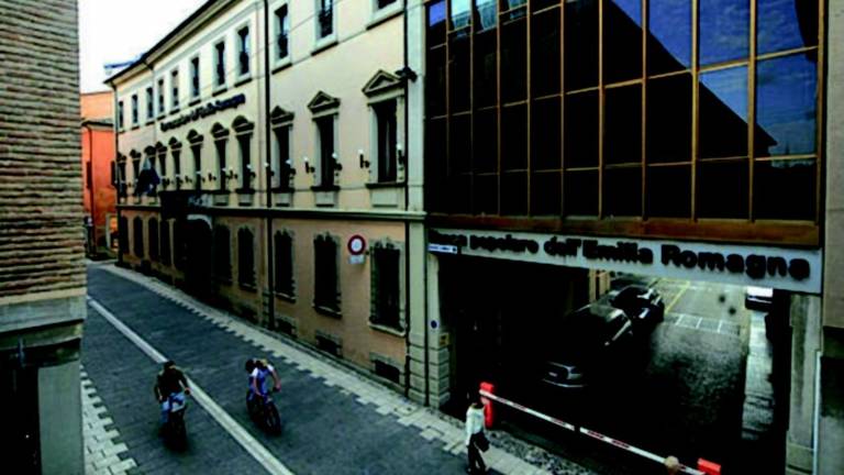 Rapina alla chiusura del money transfert Rapina alla chiusura del money transfert