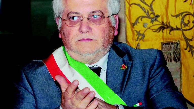 Tassa sui rifiuti, minacce di morte a sindaco e capogruppo del Pd Tassa sui rifiuti, minacce di morte a sindaco e capogruppo del Pd