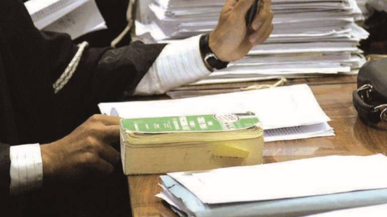 La giustizia cesenate è finita nel pollaio La giustizia cesenate è finita nel pollaio