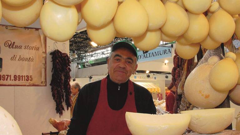 Sapeur, prosegue la Fiera Sapeur, prosegue la Fiera