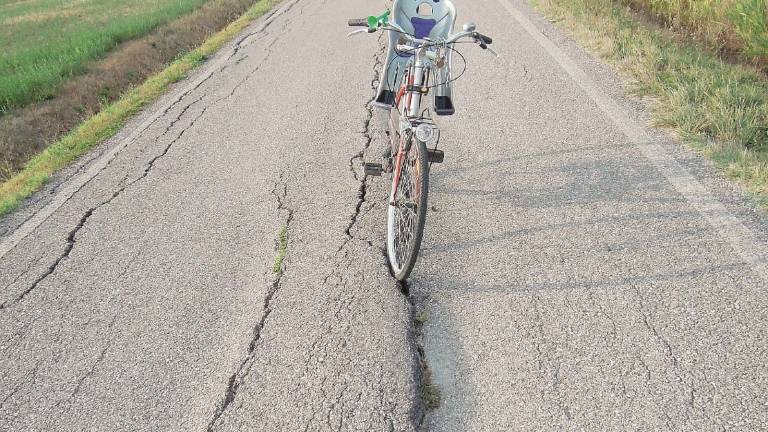 Via dei Tre lati, venti anni di dissesto Via dei Tre lati, venti anni di dissesto