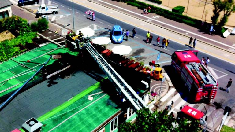 Un incendio devasta il ristorante Saraghina Un incendio devasta il ristorante Saraghina