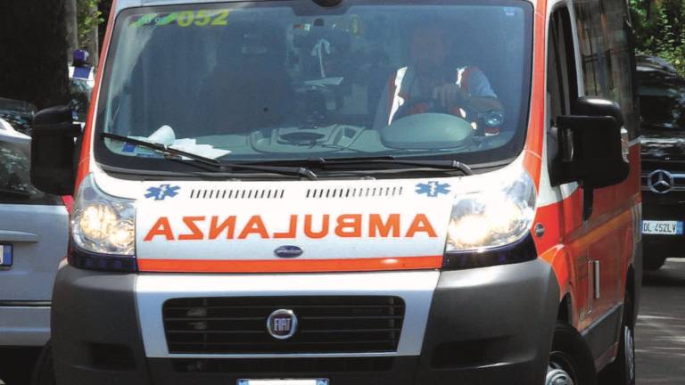 DONNA E DUE FIGLI TROVATI MORTI DONNA E DUE FIGLI TROVATI MORTI