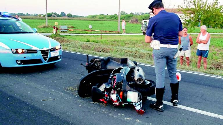 Più incidenti ma meno feriti e morti Più incidenti ma meno feriti e morti