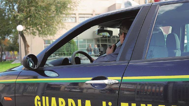 Tornano in libertà gli agenti della polizia municipale arrestati dalla Finanza Tornano in libertà gli agenti della polizia municipale arrestati dalla Finanza