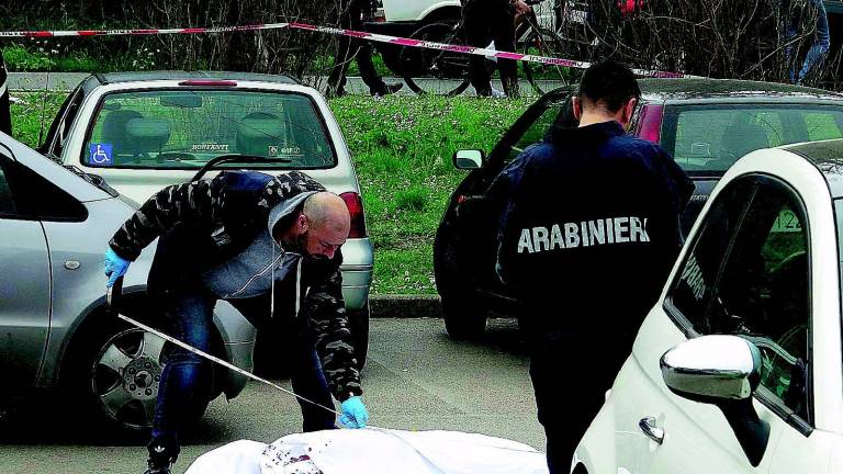 Vedova con tre figli: «Io, lasciata sola dopo la tragedia» Vedova con tre figli: «Io, lasciata sola dopo la tragedia»