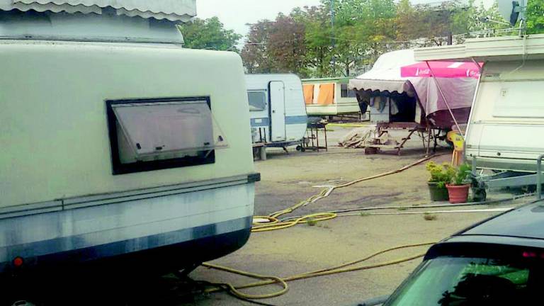 Parla il capo dei nomadi: «Toglieteci dal ghetto poi giudicateci» Parla il capo dei nomadi: «Toglieteci dal ghetto poi giudicateci»