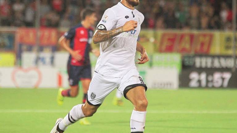 C'è solo un punto per uno spento Cesena C'è solo un punto per uno spento Cesena