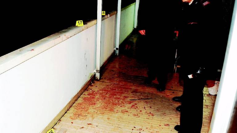 Lite in casa a colpi di coltello: 45enne arrestata Lite in casa a colpi di coltello: 45enne arrestata