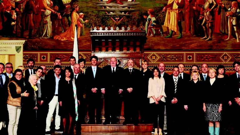 Naturalizzati, in 30 hanno giurato fedeltà alla Repubblica Naturalizzati, in 30 hanno giurato fedeltà alla Repubblica