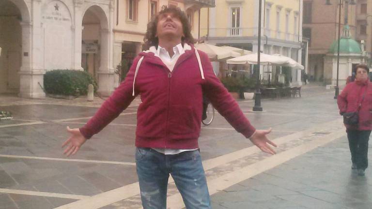 Dopo 30 anni piazza Tre Martiri non accende le luci di Natale Dopo 30 anni piazza Tre Martiri non accende le luci di Natale