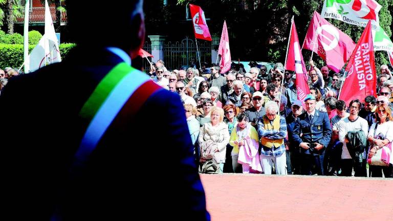 Vietano ai figli la Liberazione Vietano ai figli la Liberazione