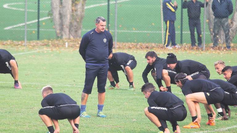 Camplone al Cesena: «Ora è il momento dell'orgoglio» Camplone al Cesena: «Ora è il momento dell'orgoglio»