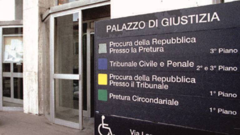 Violenza sessuale, padre condannato Violenza sessuale, padre condannato