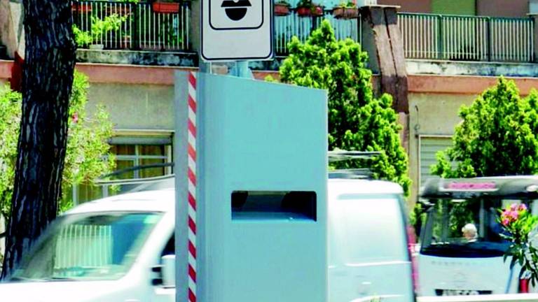Corse in strada, multe in arrivo: autovelox pronti ad accendersi Corse in strada, multe in arrivo: autovelox pronti ad accendersi