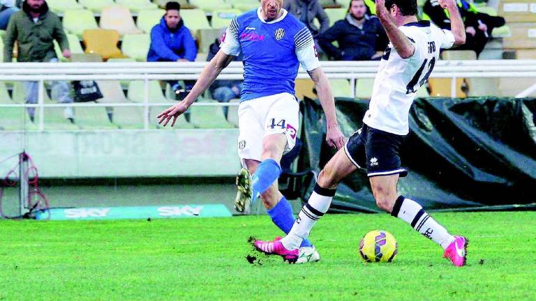 La Lega approva il salvataggio del Parma La Lega approva il salvataggio del Parma