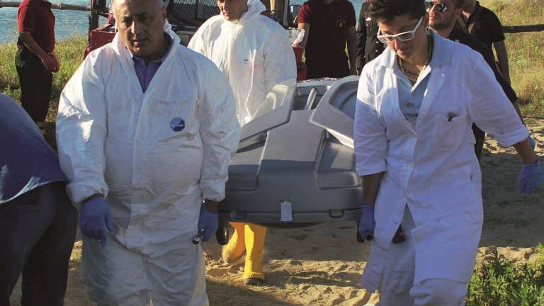 Cadavere di un uomo affiora alla Bassona Cadavere di un uomo affiora alla Bassona