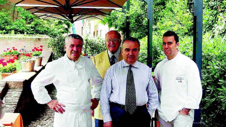 Chef e stelle: il ristorante San Domenico compie 45 anni Chef e stelle: il ristorante San Domenico compie 45 anni