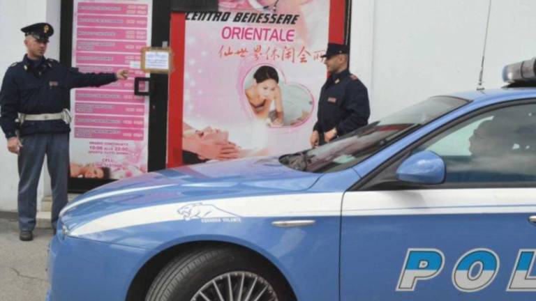 Massaggi a luci rosse: altri 3 blitz con 7 denunce nel cesenate Massaggi a luci rosse: altri 3 blitz con 7 denunce nel cesenate