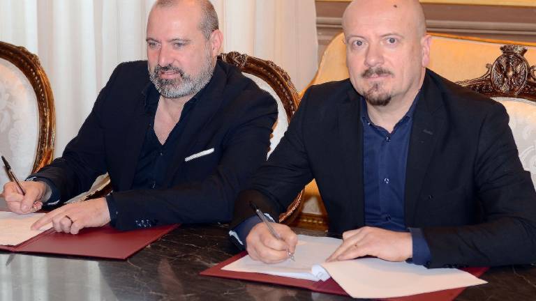 Niente rifiuti da fuori regione Niente rifiuti da fuori regione