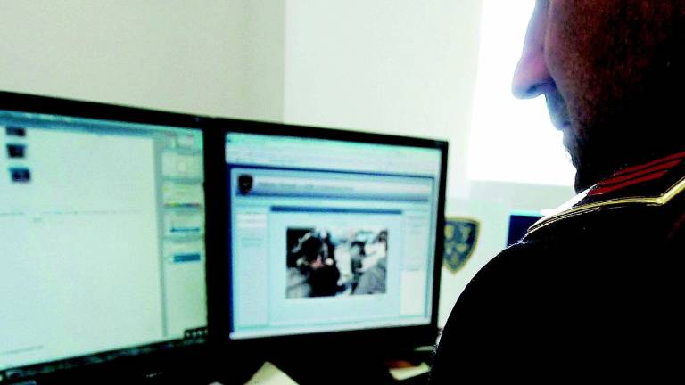 Foto porno e minacce choc sul web Foto porno e minacce choc sul web