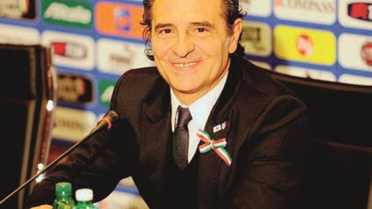 Prandelli a Cesena per parlare di calcio in vista dei Mondiali Prandelli a Cesena per parlare di calcio in vista dei Mondiali