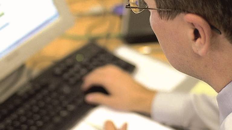 Università di Bologna: Problemi di connessione? L'esame è nullo! Università di Bologna: Problemi di connessione? L'esame è nullo!