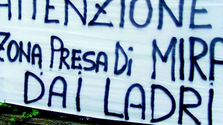 Preso a pugni dal ladro Preso a pugni dal ladro