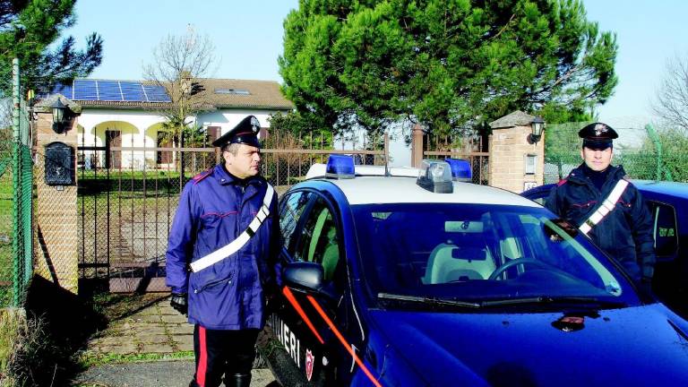 «Ti uccidiamo». Violenta rapina in villa «Ti uccidiamo». Violenta rapina in villa