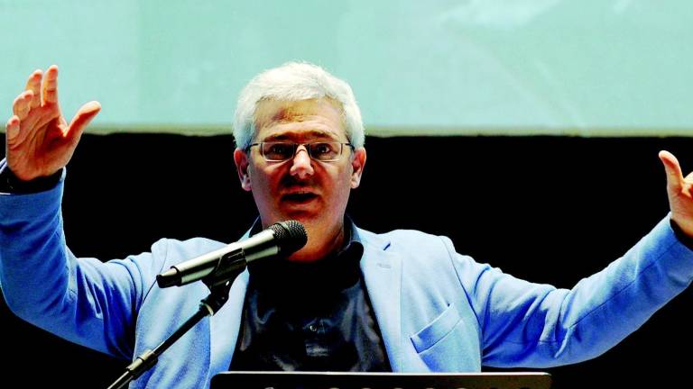 Ceccarelli pronto a sfidare il Pd Ceccarelli pronto a sfidare il Pd