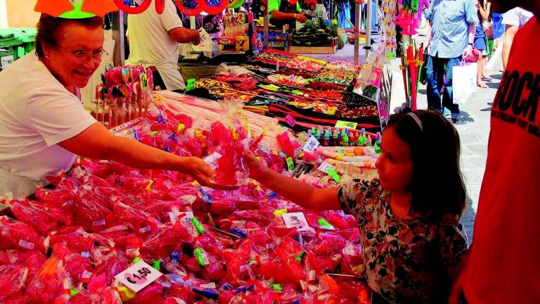 A Cesena San Giovanni in sicurezza con area pedonale e mercato A Cesena San Giovanni in sicurezza con area pedonale e mercato