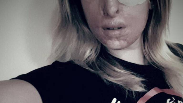 Donna segregata in casa: Gessica riesce a salvarla Donna segregata in casa: Gessica riesce a salvarla