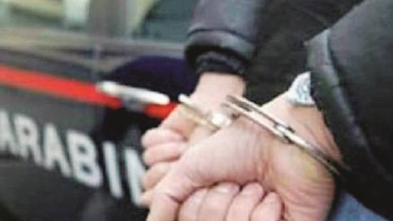 Spacciatori arrestati dai carabinieri nella zona della stazione Spacciatori arrestati dai carabinieri nella zona della stazione