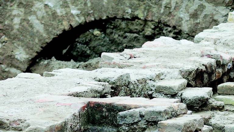 Piazza Kennedy, il Comune ha deciso: «Non copriremo i resti di Sant'Agnese» Piazza Kennedy, il Comune ha deciso: «Non copriremo i resti di Sant'Agnese»
