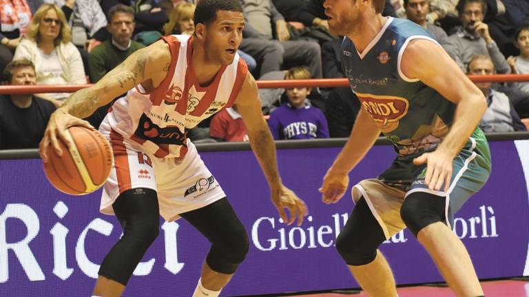 Unieuro Forlì-Bondi Ferrara non è ancora finita Unieuro Forlì-Bondi Ferrara non è ancora finita