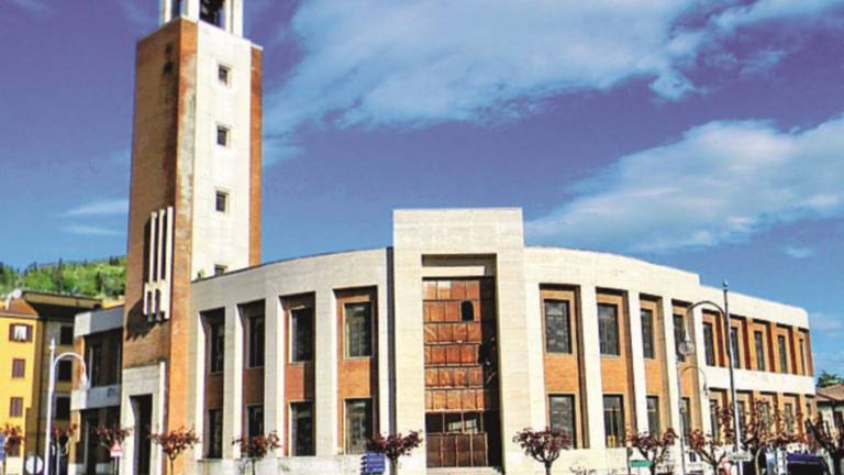 Centro studi nell'ex Casa del fascio. La Regione: «Attenzione ai simboli» Centro studi nell'ex Casa del fascio. La Regione: «Attenzione ai simboli»