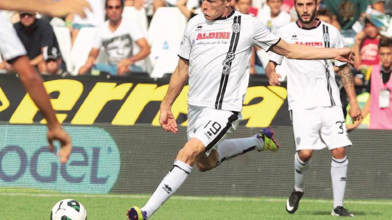 Cesena-Crotone affidata a Ghersini Cesena-Crotone affidata a Ghersini