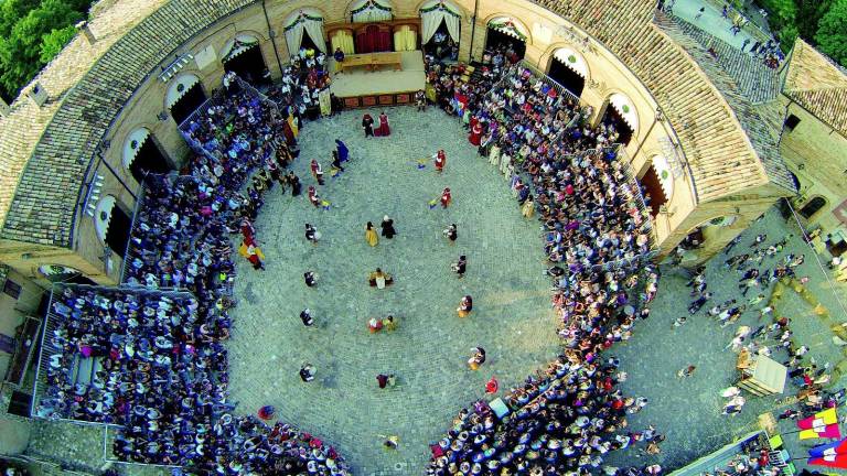 Palio del Daino, tuffo nel XV secolo Palio del Daino, tuffo nel XV secolo