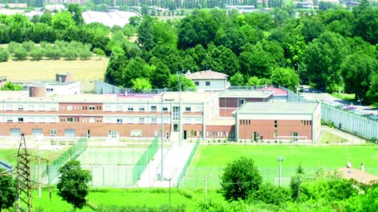 Detenuto e papà, festa anche in carcere Detenuto e papà, festa anche in carcere