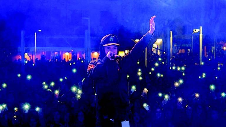 Fedez e Ruggeri, concerti con il botto Fedez e Ruggeri, concerti con il botto