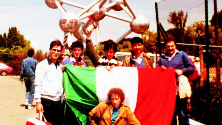 Heysel, il dolore di chi c'era: «Gli inglesi ci tiravano pietre, presi i ragazzi e scappammo» Heysel, il dolore di chi c'era: «Gli inglesi ci tiravano pietre, presi i ragazzi e scappammo»