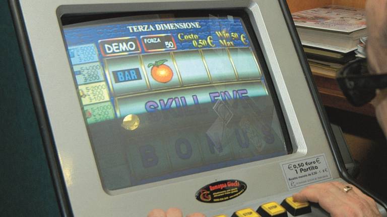 Gioco d'azzardo, il Comune valuta restrizioni Gioco d'azzardo, il Comune valuta restrizioni