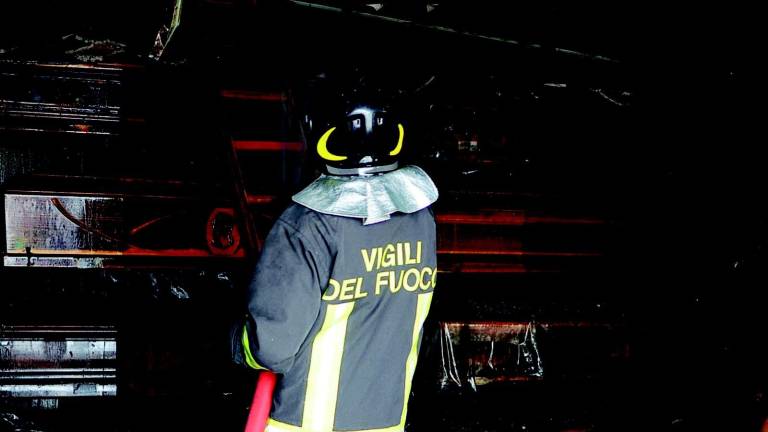 Devastante incendio alla Sauro Fabbri Devastante incendio alla Sauro Fabbri