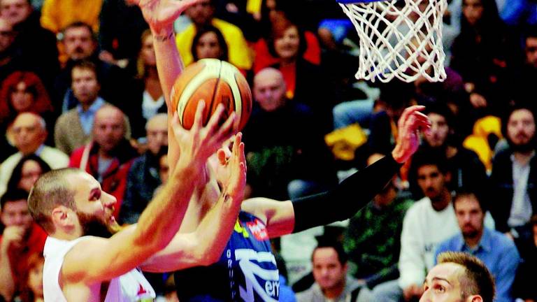 Imola senza problemi con Matera, splendida Ravenna contro Treviso Imola senza problemi con Matera, splendida Ravenna contro Treviso