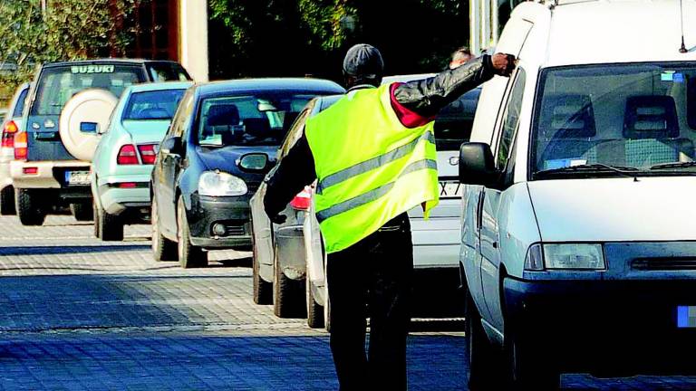 «Parcheggiatori abusivi, nessuno denuncia» «Parcheggiatori abusivi, nessuno denuncia»