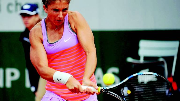Sara Errani si inchina a Serena Williams Sara Errani si inchina a Serena Williams